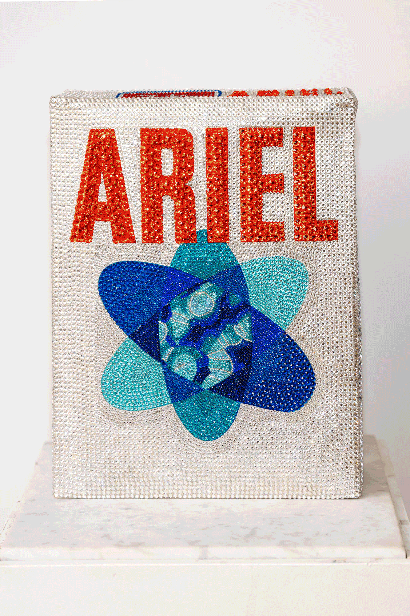 WASHING POWDER ARIEL